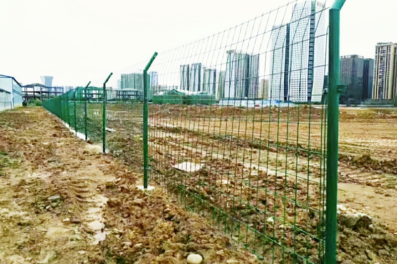 铁丝网围栏